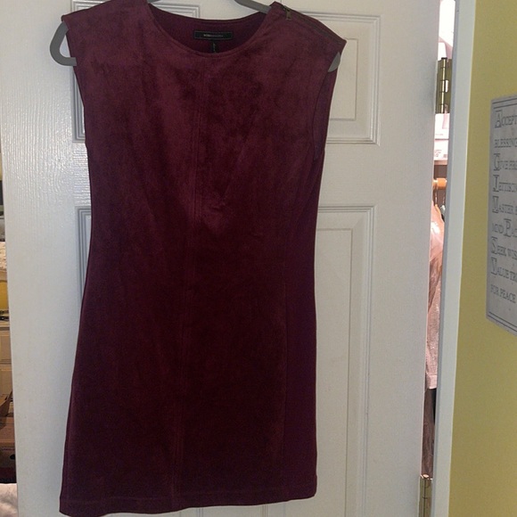 BCBG Sleeveless Karlee Faux Leather Zipper Detail Burgundy Shift Mini Dress XS- - Picture 2 of 6